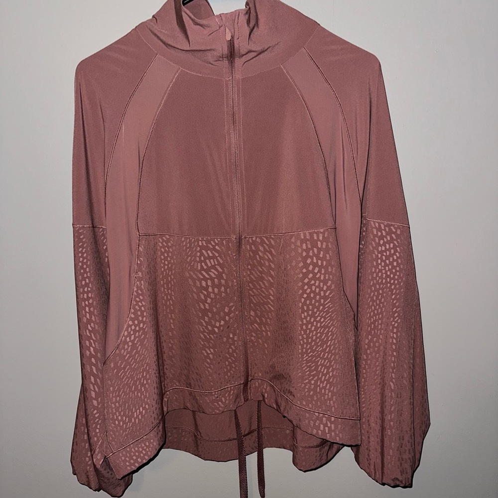 Lightweight pink lululemon jacket
